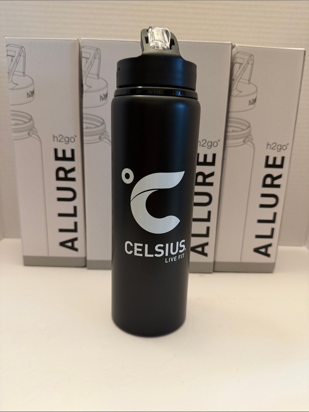 💰 Set of 4 Celsius 28oz Stainless Steel Water Bottles